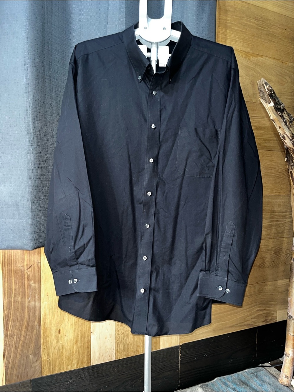 croft & barrow Black Long-Sleeve Button-Down Shirt
